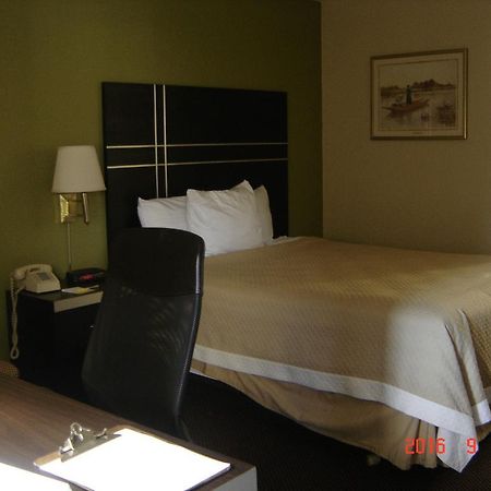 Days Inn Oil City Conference Center Eksteriør bilde